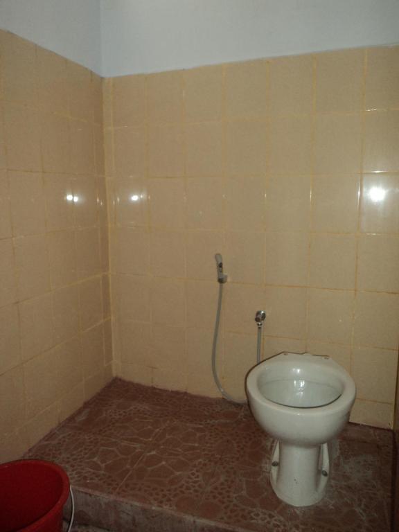 Hotel Sentral Булеленг Экстерьер фото